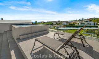 Villa mitoyenne ultramoderne avec piscine privée à vendre sur le Golden Mile de Marbella 795066 