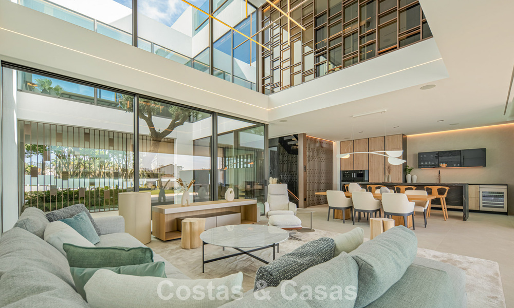 Villa mitoyenne ultramoderne avec piscine privée à vendre sur le Golden Mile de Marbella 795170