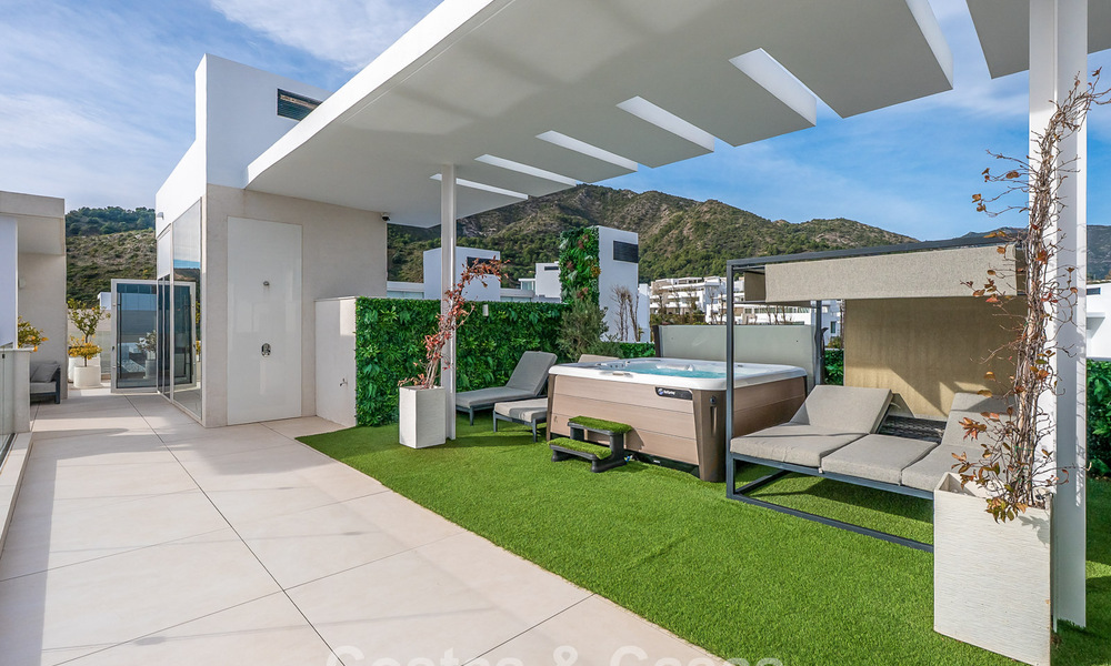 Penthouse de luxe moderne exclusif avec vue panoramique sur la mer à vendre à quelques minutes de Marbella 795337