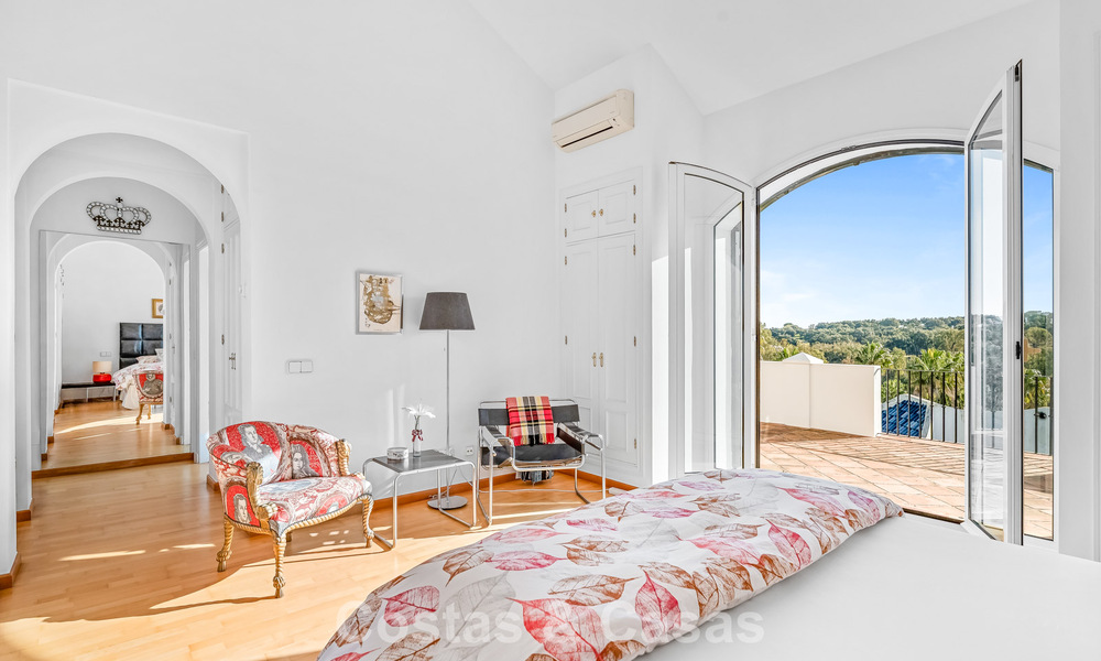 Villa andalouse authentique avec vue panoramique idillique sur le golf à vendre à Sotogrande Alto, Costa del Sol 795175