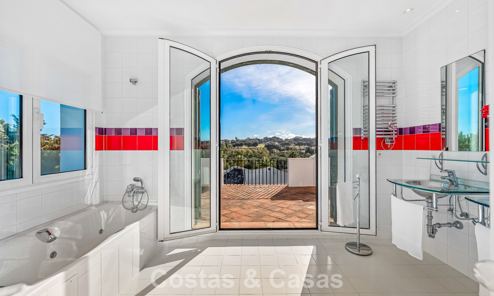 Villa andalouse authentique avec vue panoramique idillique sur le golf à vendre à Sotogrande Alto, Costa del Sol 795179