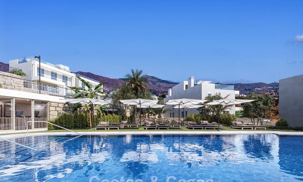 Villas jumelées exclusives avec vue sur la mer à vendre dans un environnement golfique prisé à Mijas, Costa del Sol 795297