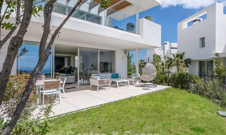 Luxueux appartement contemporain en rez-de-jardin avec vue sur la mer à vendre dans un complexe boutique près de Marbella 795343