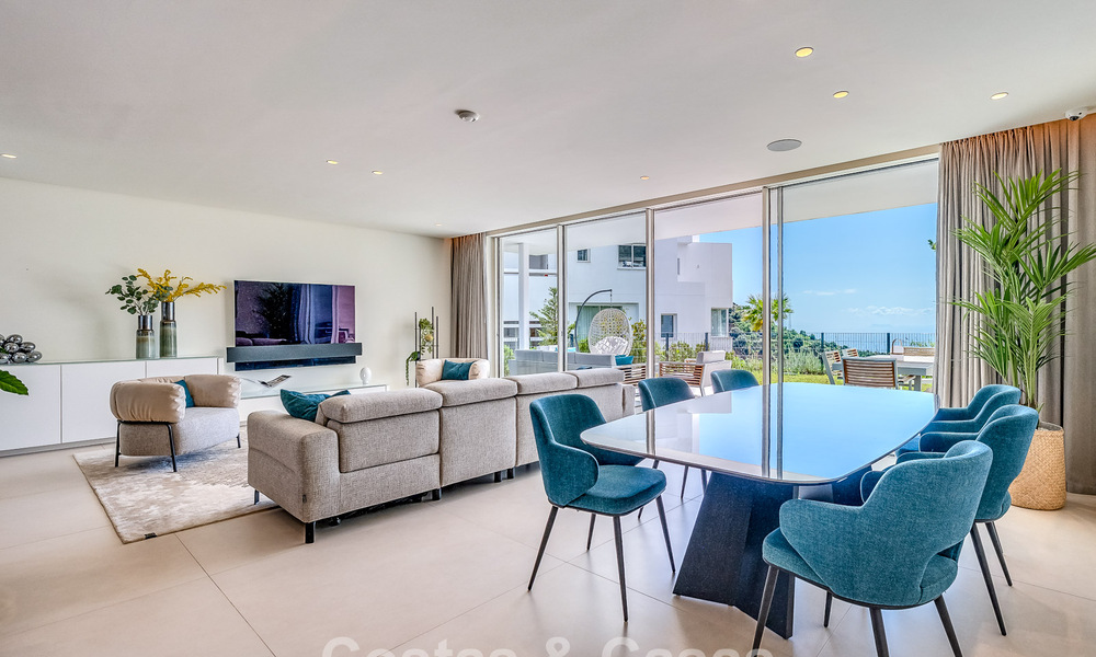 Luxueux appartement contemporain en rez-de-jardin avec vue sur la mer à vendre dans un complexe boutique près de Marbella 795347