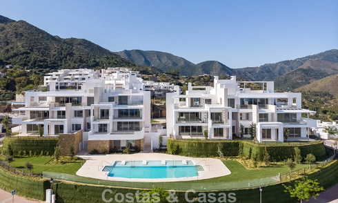Luxueux appartement d’angle contemporain avec jardin privé et vue sur la mer à vendre dans une résidence boutique exclusive à proximité de Marbella 808626