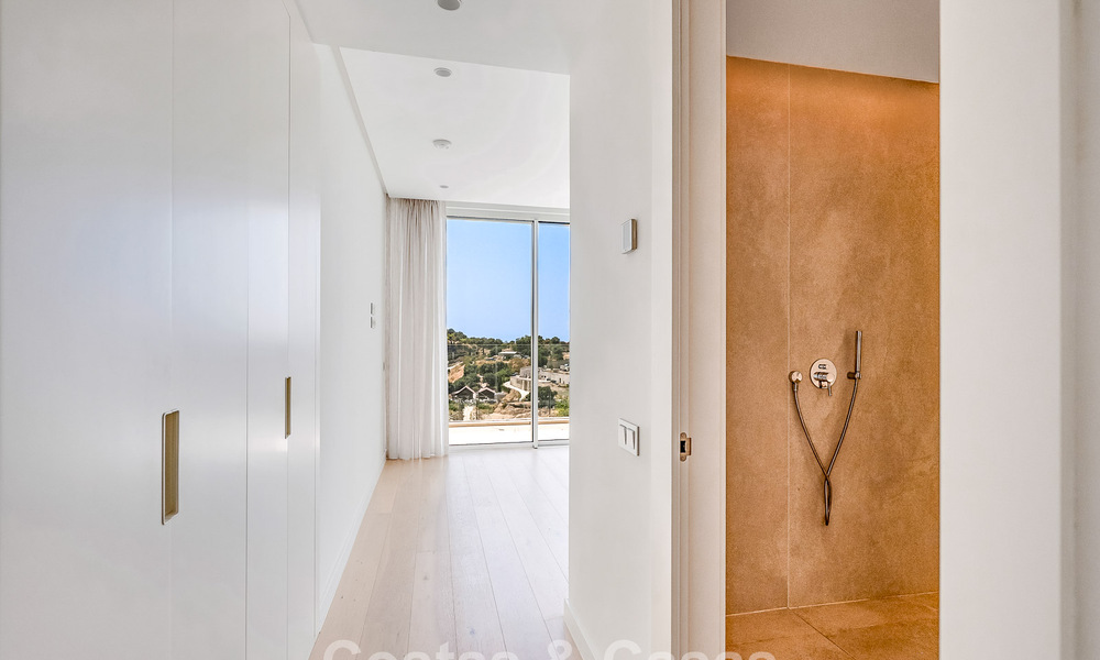 Appartement lumineux avec vue sur la mer à vendre dans un complexe de style resort à quelques minutes de Marbella 795364