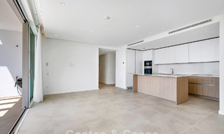 Appartement lumineux avec vue sur la mer à vendre dans un complexe de style resort à quelques minutes de Marbella 795369 