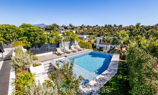 Villa moderne prête à emménager à distance de marche d’un club de golf sur la New Golden Mile entre Marbella et Estepona 795398 