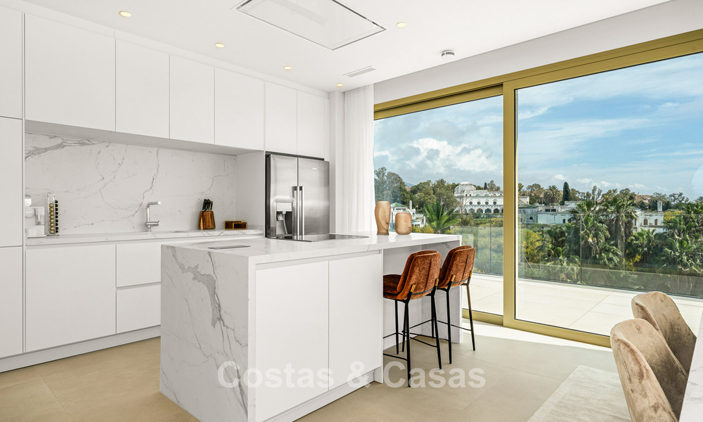 Penthouse duplex de première classe à vendre au cœur du Golden Mile de Marbella 796076