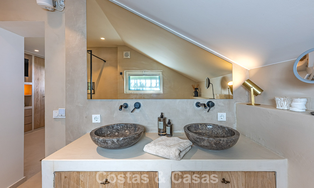 Superbe villa rénovée de style Boho-chic à vendre à Nueva Andalucía, Marbella 795811