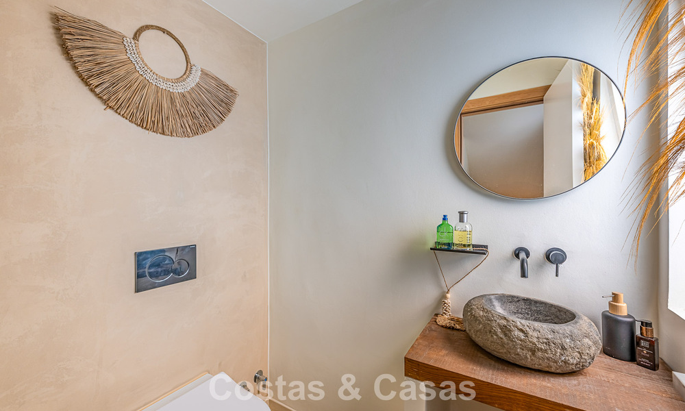 Superbe villa rénovée de style Boho-chic à vendre à Nueva Andalucía, Marbella 795813