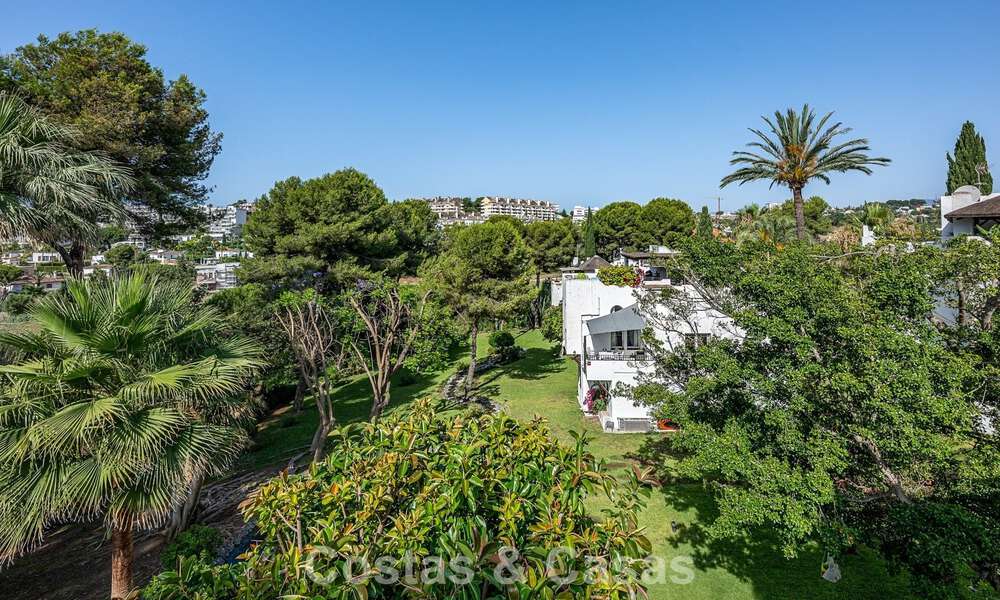 Superbe villa rénovée de style Boho-chic à vendre à Nueva Andalucía, Marbella 795825