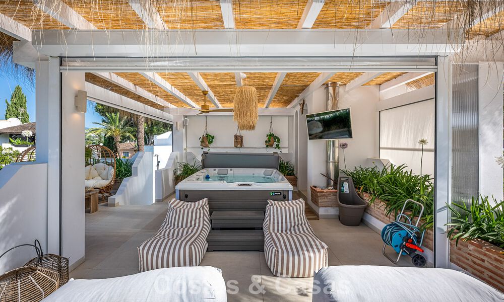 Superbe villa rénovée de style Boho-chic à vendre à Nueva Andalucía, Marbella 795826