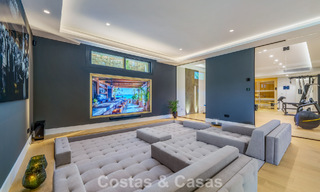 Élégante villa de design avec vues panoramiques à vendre sur la vallée du golf de Nueva Andalucía, Marbella 795659 