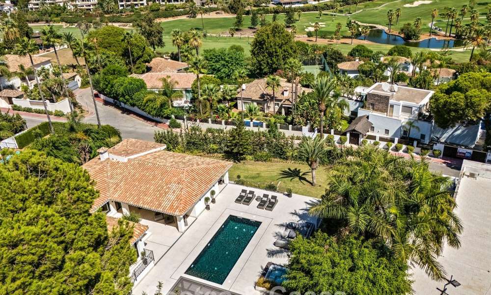 Élégante villa de design avec vues panoramiques à vendre sur la vallée du golf de Nueva Andalucía, Marbella 795662