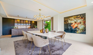 Élégante villa de design avec vues panoramiques à vendre sur la vallée du golf de Nueva Andalucía, Marbella 795668 