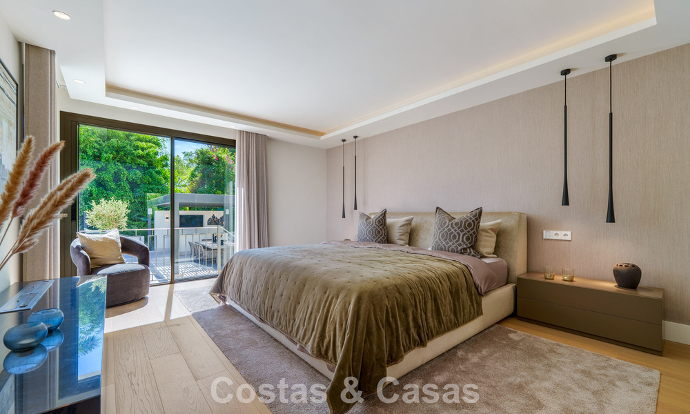 Élégante villa de design avec vues panoramiques à vendre sur la vallée du golf de Nueva Andalucía, Marbella 795706