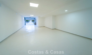 Villa de luxe entièrement rénovée à vendre à deux pas du golf à Guadalmina Alta, Marbella 795848 