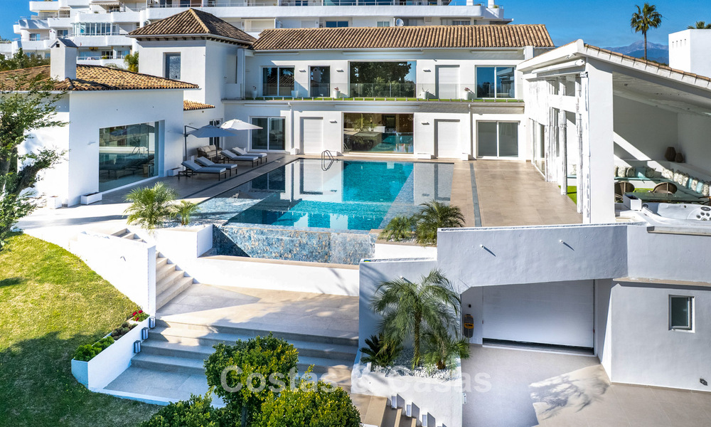 Villa de luxe entièrement rénovée à vendre à deux pas du golf à Guadalmina Alta, Marbella 795856