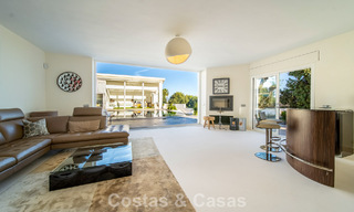 Villa de luxe entièrement rénovée à vendre à deux pas du golf à Guadalmina Alta, Marbella 795863 