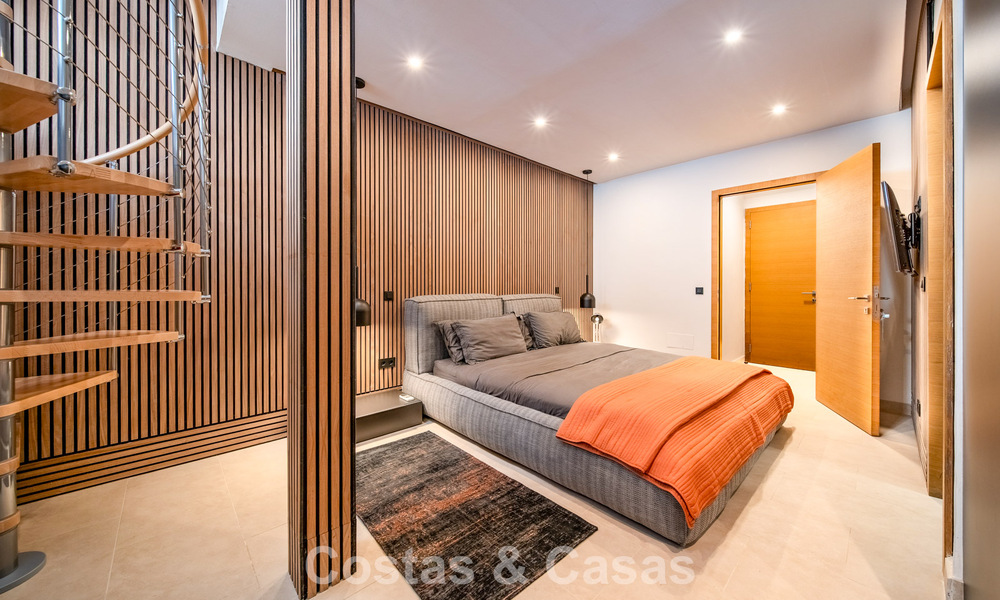 Villa de luxe entièrement rénovée à vendre à deux pas du golf à Guadalmina Alta, Marbella 795868