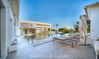 Villa de luxe entièrement rénovée à vendre à deux pas du golf à Guadalmina Alta, Marbella 795878 