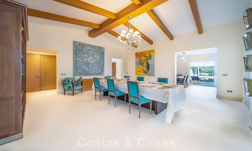Villa de luxe entièrement rénovée à vendre à deux pas du golf à Guadalmina Alta, Marbella 795892
