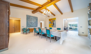 Villa de luxe entièrement rénovée à vendre à deux pas du golf à Guadalmina Alta, Marbella 795892 