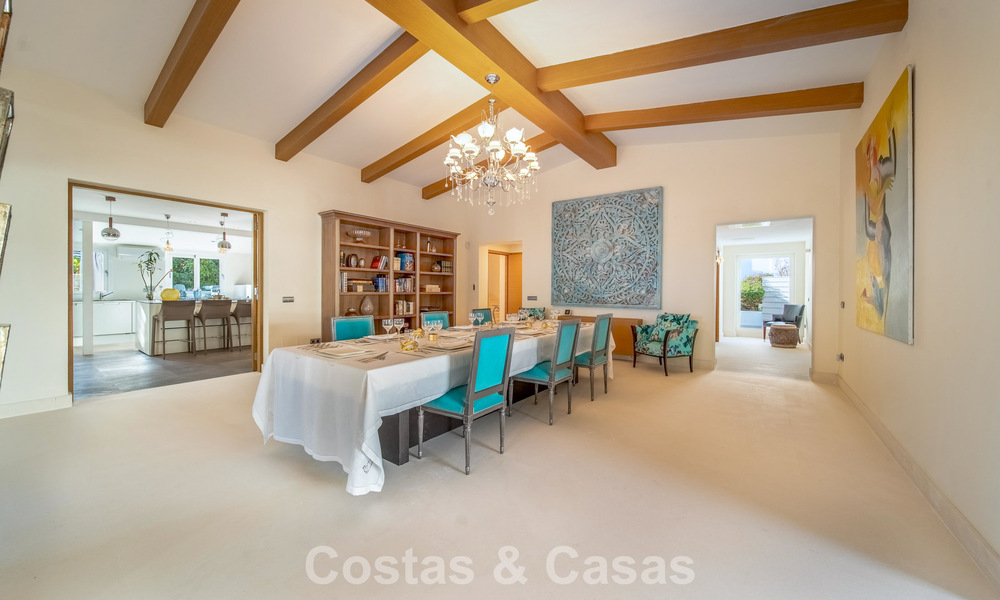 Villa de luxe entièrement rénovée à vendre à deux pas du golf à Guadalmina Alta, Marbella 795893