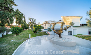 Villa de luxe entièrement rénovée à vendre à deux pas du golf à Guadalmina Alta, Marbella 795904 