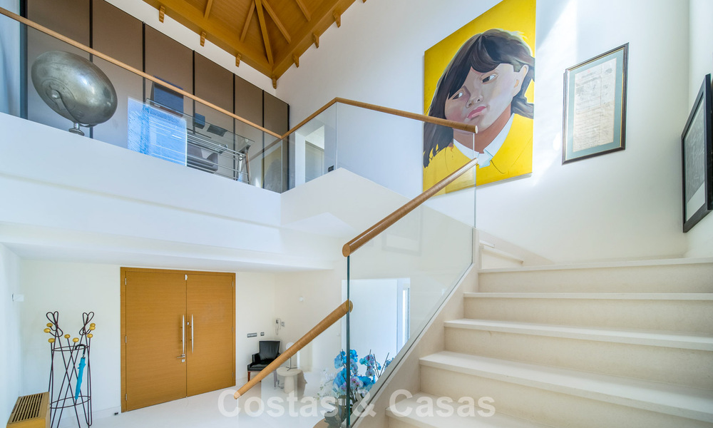 Villa de luxe entièrement rénovée à vendre à deux pas du golf à Guadalmina Alta, Marbella 795905
