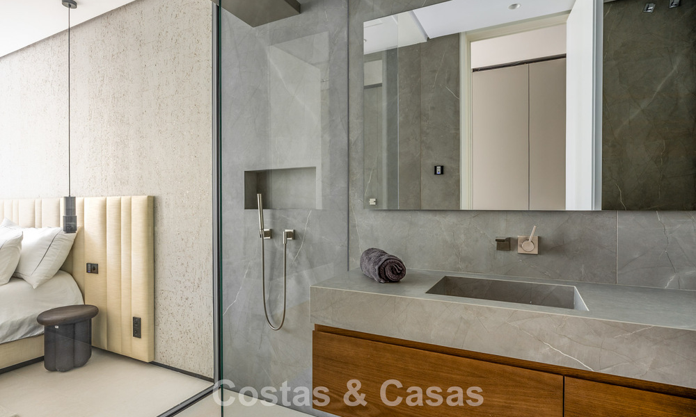 Spectaculaire villa de luxe contemporaine à vendre avec vue sur la mer à El Madroñal, Marbella - Benahavís 796243