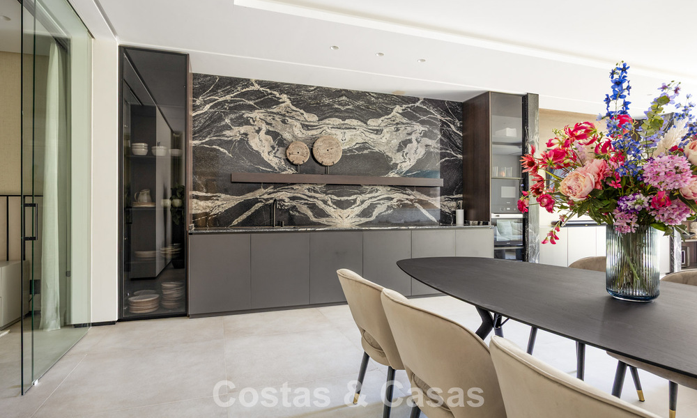 Spectaculaire villa de luxe contemporaine à vendre avec vue sur la mer à El Madroñal, Marbella - Benahavís 796248