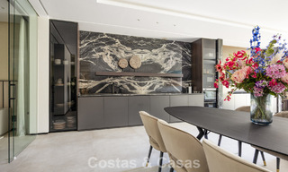 Spectaculaire villa de luxe contemporaine à vendre avec vue sur la mer à El Madroñal, Marbella - Benahavís 796248 