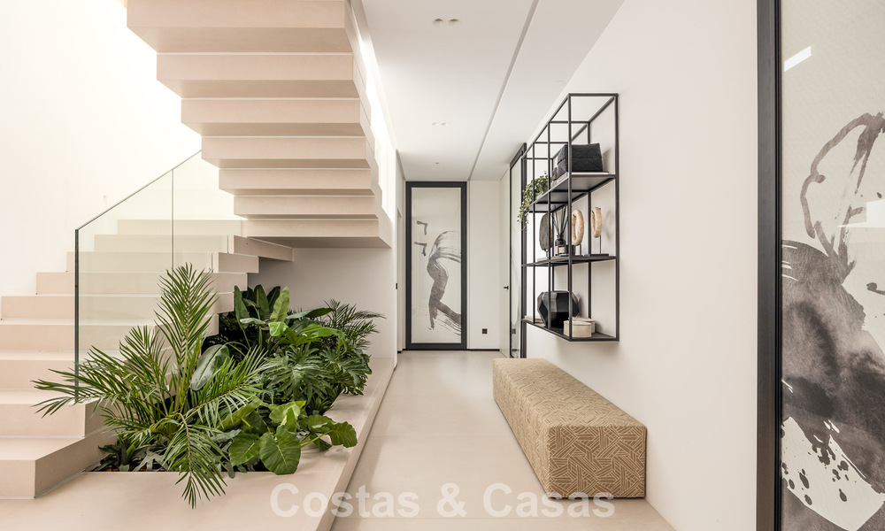 Spectaculaire villa de luxe contemporaine à vendre avec vue sur la mer à El Madroñal, Marbella - Benahavís 796249
