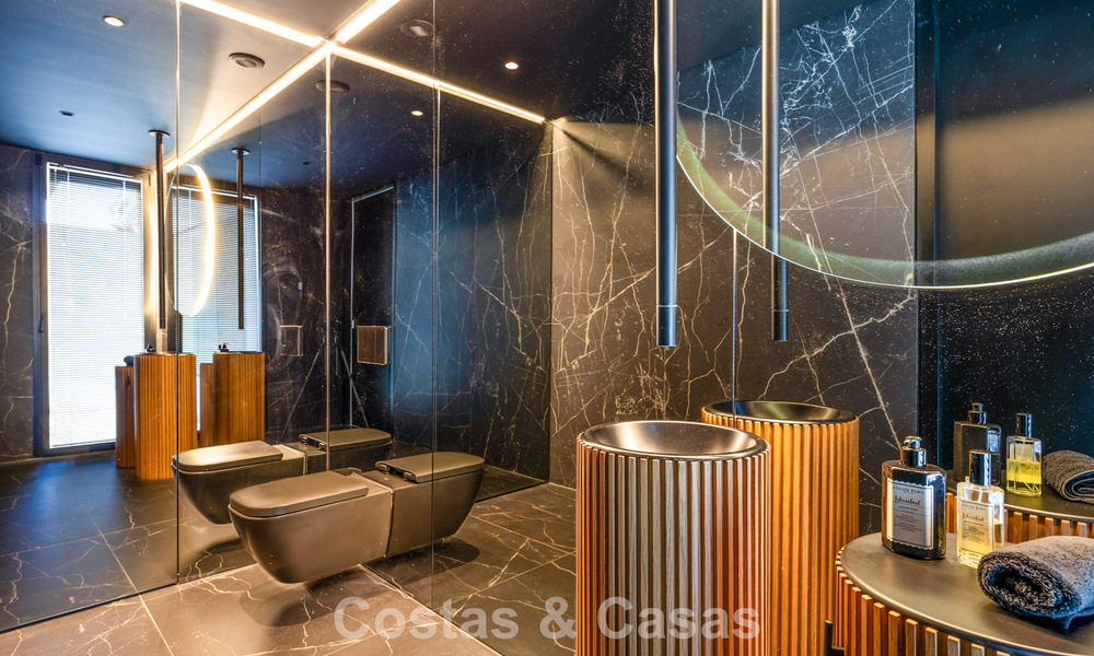 Spectaculaire villa de luxe contemporaine à vendre avec vue sur la mer à El Madroñal, Marbella - Benahavís 796264