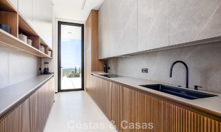 Spectaculaire villa de luxe contemporaine à vendre avec vue sur la mer à El Madroñal, Marbella - Benahavís 796271 