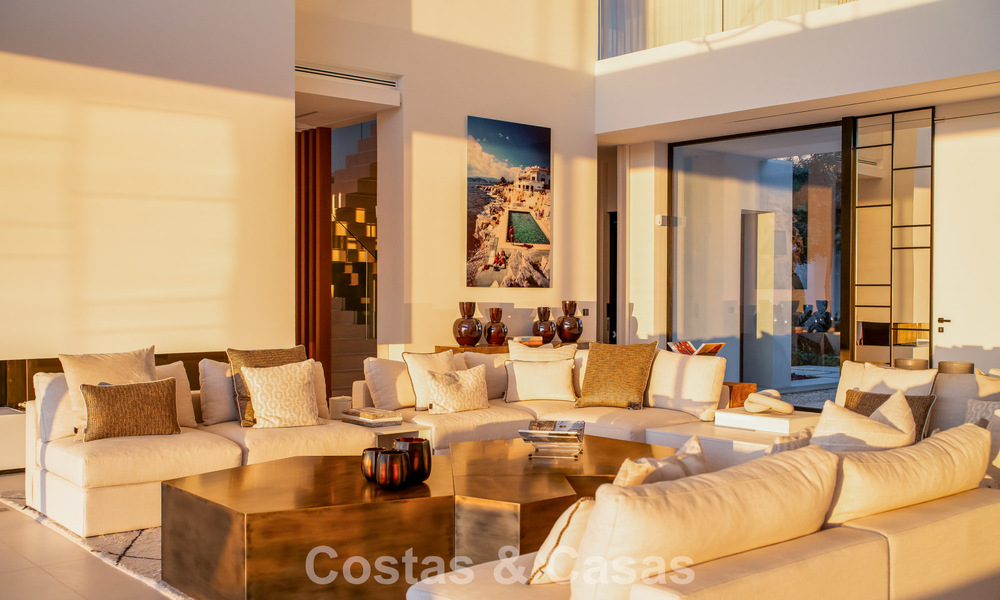 Spectaculaire villa de luxe contemporaine à vendre avec vue sur la mer à El Madroñal, Marbella - Benahavís 796297