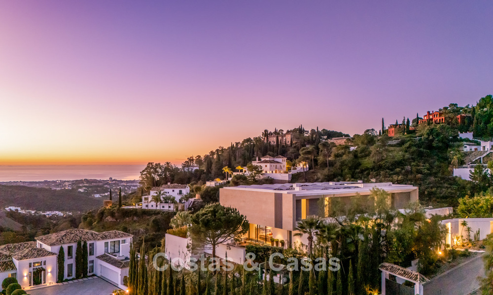 Spectaculaire villa de luxe contemporaine à vendre avec vue sur la mer à El Madroñal, Marbella - Benahavís 796307
