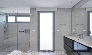 Villa traditionnelle rénovée avec vue sur la mer et les montagnes à vendre à Nueva Andalucía, Marbella 796087 