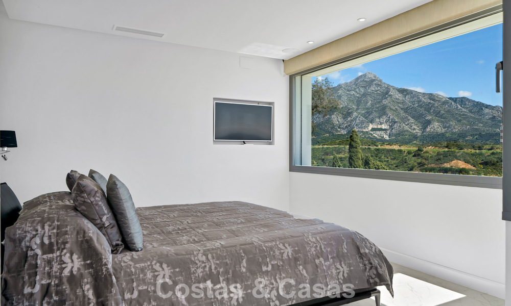 Villa traditionnelle rénovée avec vue sur la mer et les montagnes à vendre à Nueva Andalucía, Marbella 796091