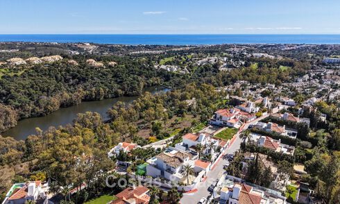 Villa traditionnelle rénovée avec vue sur la mer et les montagnes à vendre à Nueva Andalucía, Marbella 796107