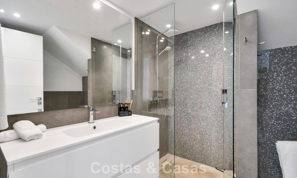 Villa traditionnelle rénovée avec vue sur la mer et les montagnes à vendre à Nueva Andalucía, Marbella 796115