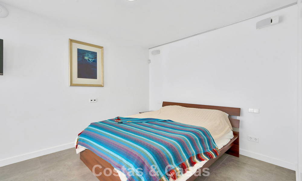 Villa traditionnelle rénovée avec vue sur la mer et les montagnes à vendre à Nueva Andalucía, Marbella 796116