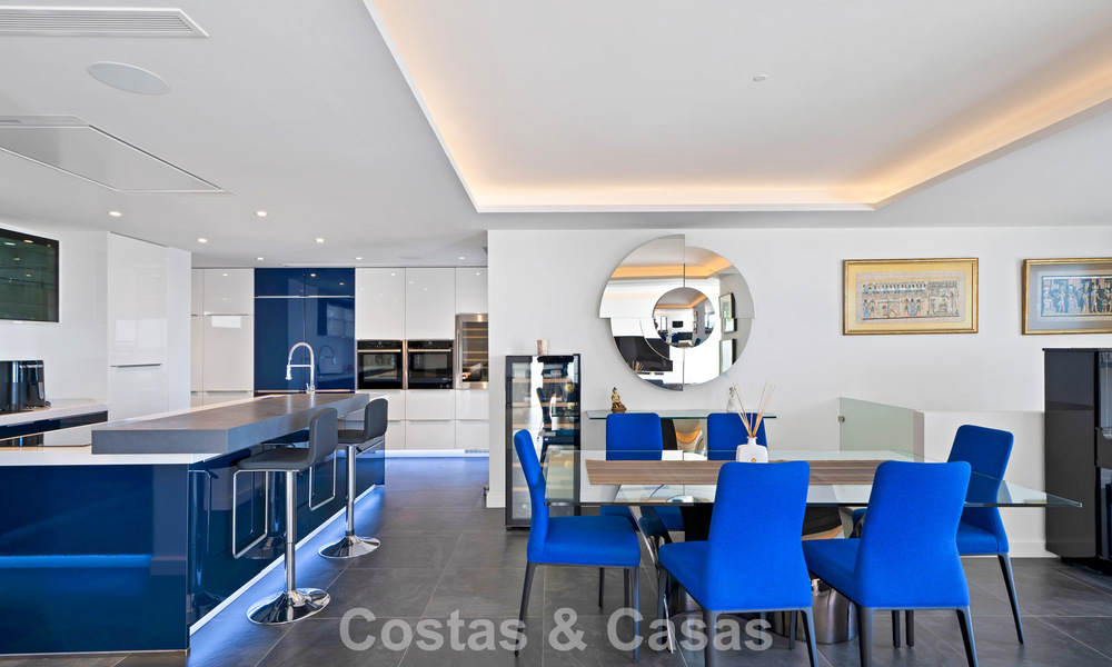 Villa traditionnelle rénovée avec vue sur la mer et les montagnes à vendre à Nueva Andalucía, Marbella 796121