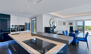 Villa traditionnelle rénovée avec vue sur la mer et les montagnes à vendre à Nueva Andalucía, Marbella 796128 