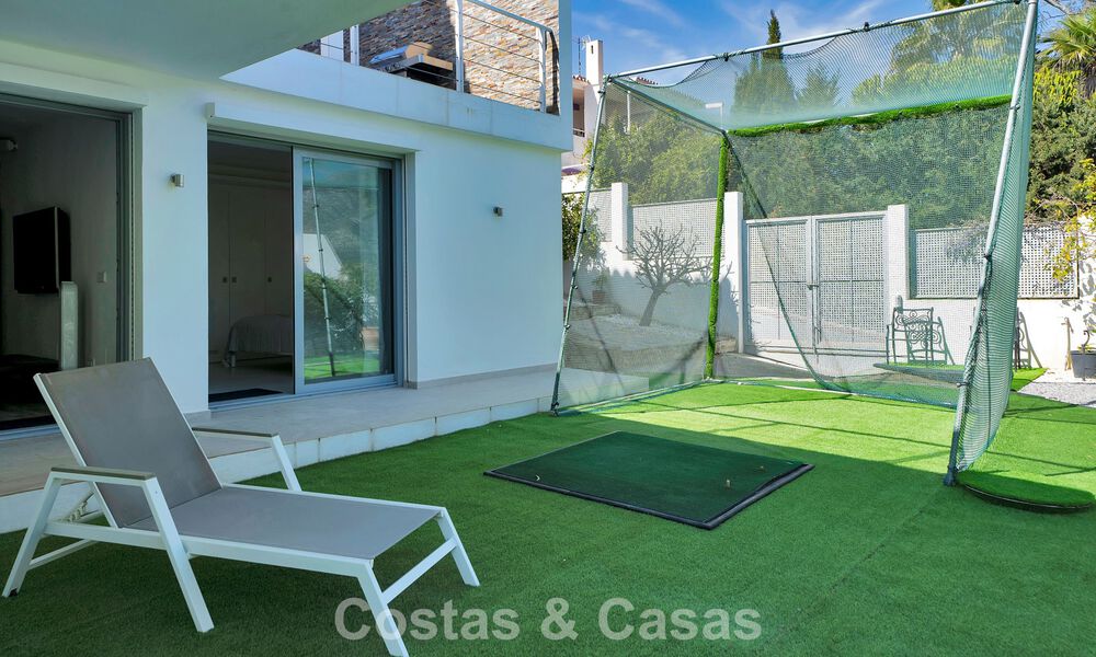 Villa traditionnelle rénovée avec vue sur la mer et les montagnes à vendre à Nueva Andalucía, Marbella 796152