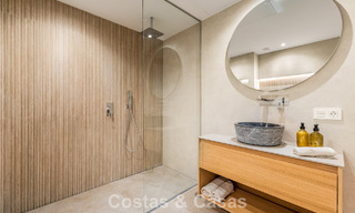 Appartement modernement rénové avec grande terrasse à vendre avec vue panoramique à Nueva Andalucía, Marbella 796046 