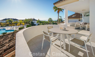 Penthouse duplex exclusif avec intérieur moderne et lumineux à vendre dans un complexe sécurisé sur la Golden Mile, Marbella 796388 