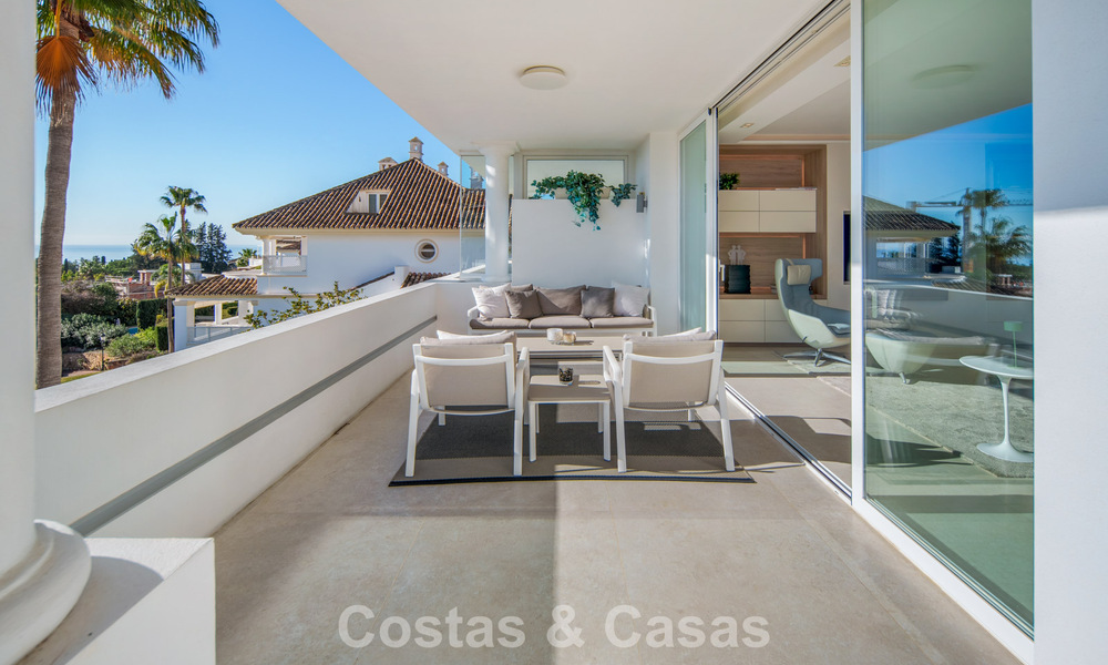 Penthouse duplex exclusif avec intérieur moderne et lumineux à vendre dans un complexe sécurisé sur la Golden Mile, Marbella 796389